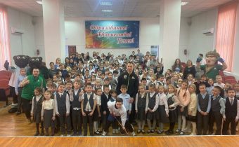 КХЛ «Салават Юлаев» в МАОУ «Школа №45»